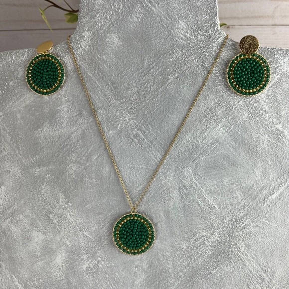 Elegant Gold & Green Beaded Necklace & Matching Earring - Boho Chic Jewelry Set - Picture 4 of 6